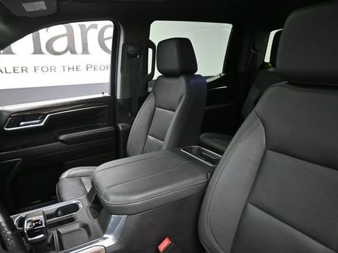 Used 2023 Chevrolet Silverado 1500 RST w/ Convenience Package II AWD/4WD image 16