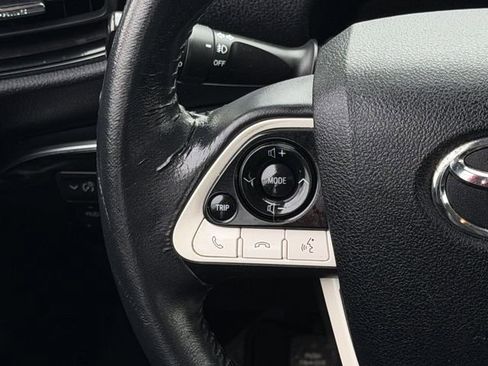 Used 2018 Toyota Prius Prime Advanced FWD image 14