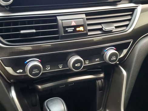 Used 2021 Honda Accord Sport image 28