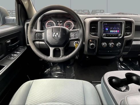 Used 2019 RAM 1500 Tradesman w/ Tradesman SXT Package RWD image 11