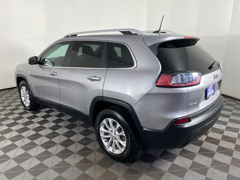 Used 2019 Jeep Cherokee Latitude w/ Popular Appearance Group AWD/4WD image 8