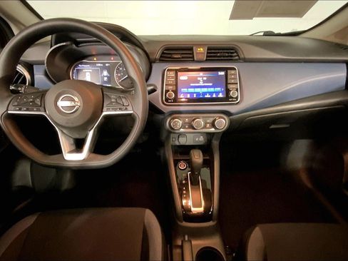 Used 2025 Nissan Versa SV FWD image 15