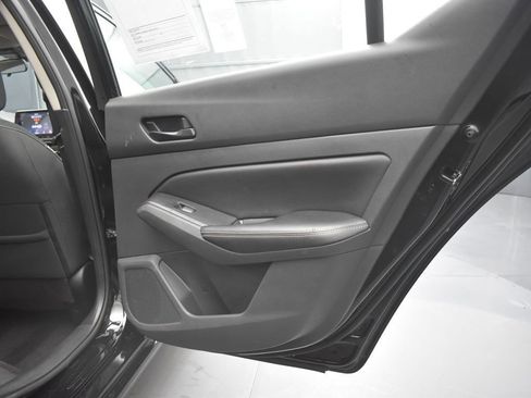 Used 2024 Nissan Altima 2.5 SV image 19