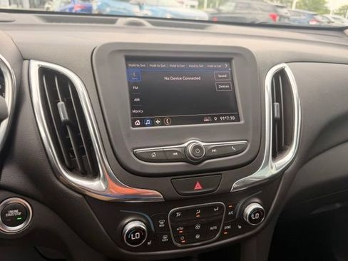 Used 2020 Chevrolet Equinox LT FWD image 20