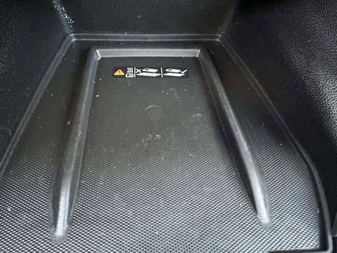 Certified 2023 Chevrolet Traverse LT w/ Rear Camera Mirror Package image 26