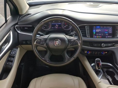 Used 2021 Buick Enclave Essence image 16