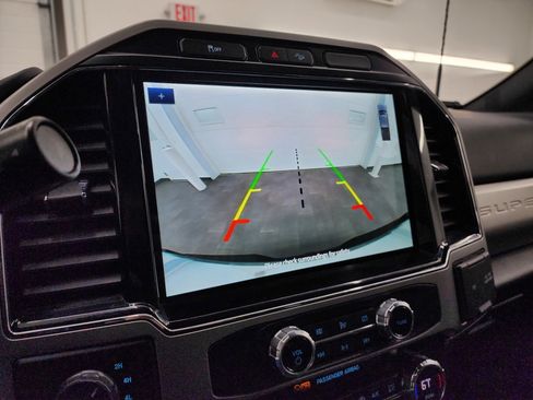 Used 2022 Ford F250 Lariat w/ Chrome Package image 15