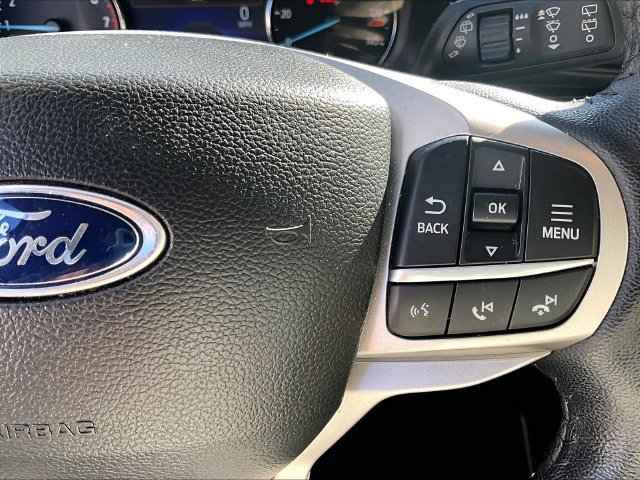 Used 2022 Ford Explorer XLT AWD/4WD image 24