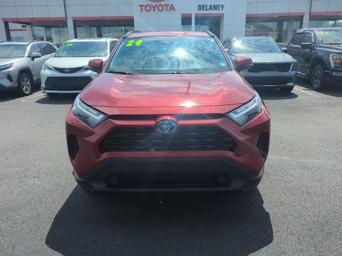 Used 2024 Toyota RAV4 XLE w/ Convenience Package image 3