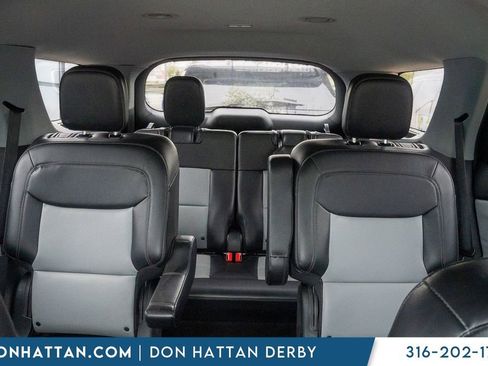 Used 2023 Ford Explorer XLT w/ Equipment Group 202A AWD/4WD image 13