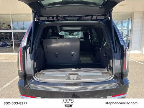 New 2026 Cadillac Escalade Luxury image 33