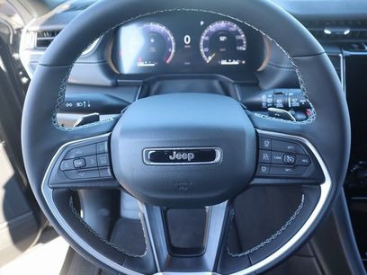 New 2025 Jeep Grand Cherokee L Laredo w/ Luxury Tech Group I