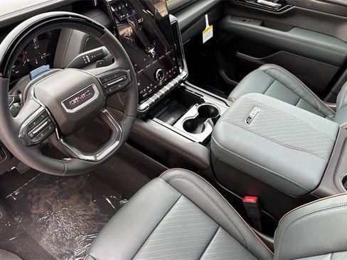 New 2026 GMC Yukon XL AT4 w/ AT4 Premium Plus Package image 8