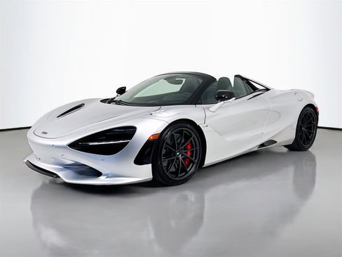 New 2026 McLaren 750S Spider image 3