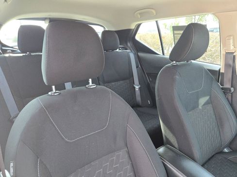 Certified 2023 Nissan Kicks SV image 29