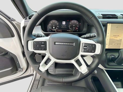 New 2026 Land Rover Defender 110 X-Dynamic SE AWD/4WD image 40