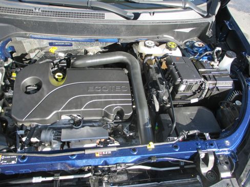 Used 2023 Chevrolet Equinox LT image 27