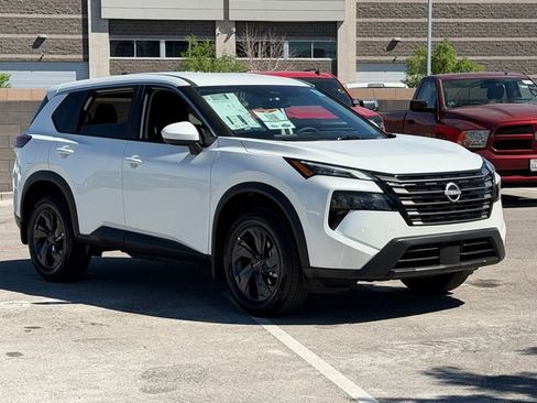 New 2026 Nissan Rogue SV FWD image 9