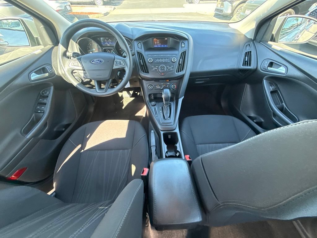 Used 2018 Ford Focus SE FWD image 30