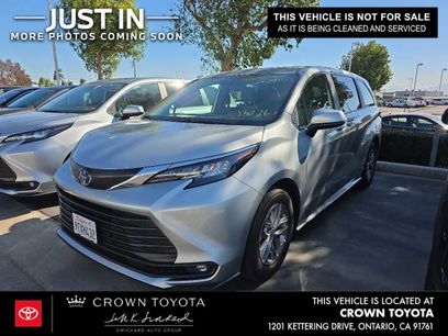 Used 2025 Toyota Sienna XLE