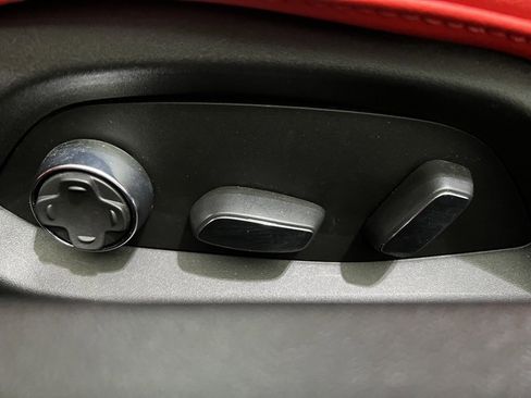 Used 2023 Chevrolet Corvette Stingray Premium Conv w/ Z51 Performance Package image 15