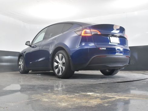 Used 2020 Tesla Model Y Long Range AWD/4WD image 41