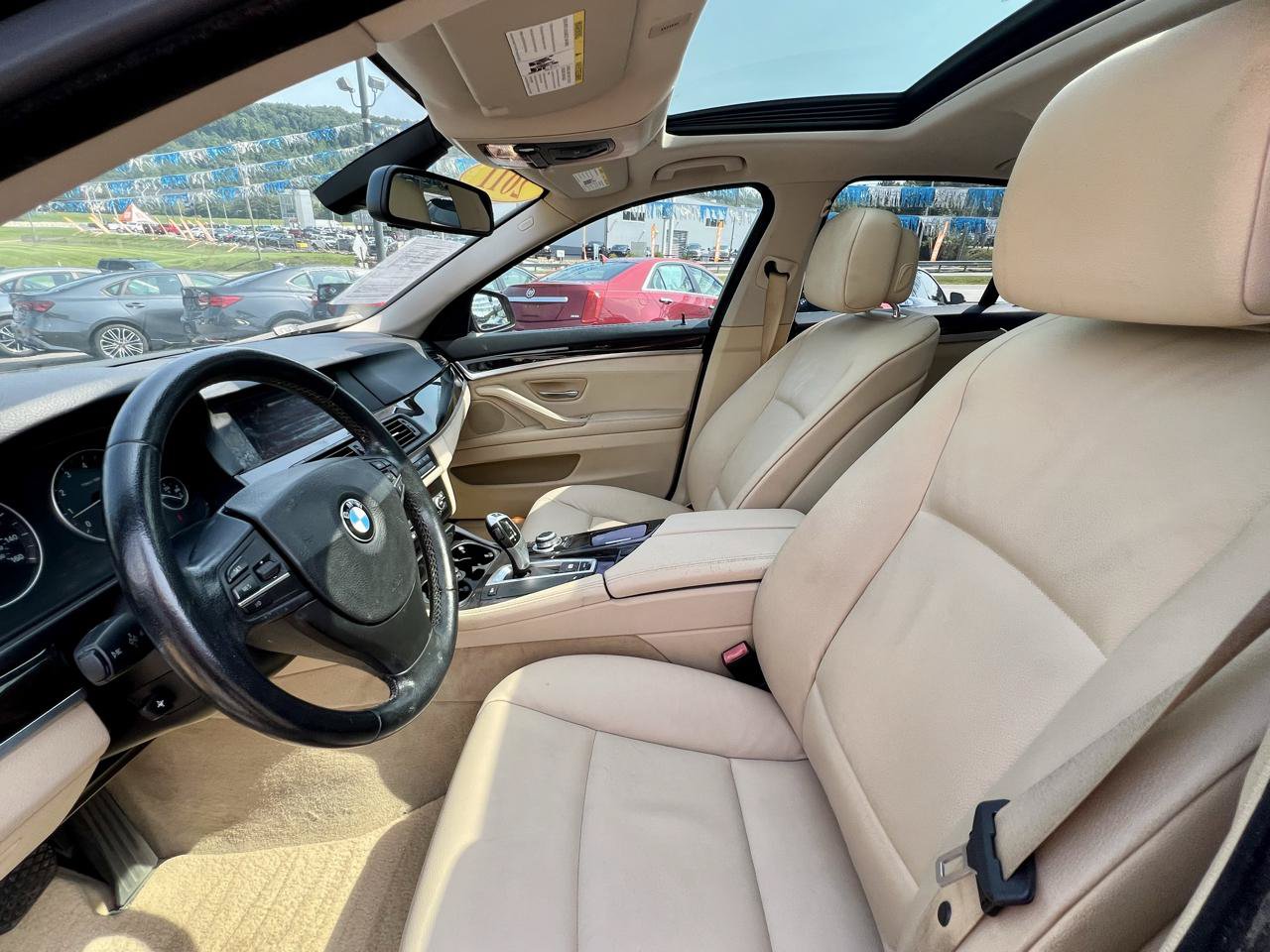 Used 2011 BMW 528i Sedan RWD image 13