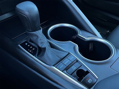 Used 2024 Toyota Camry LE image 17