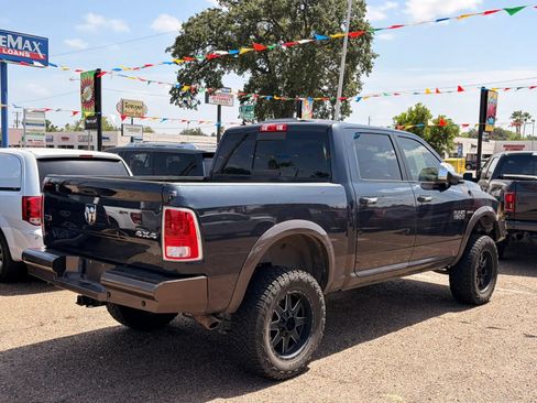 Used 2017 RAM 1500 Laramie w/ Convenience Group AWD/4WD image 6