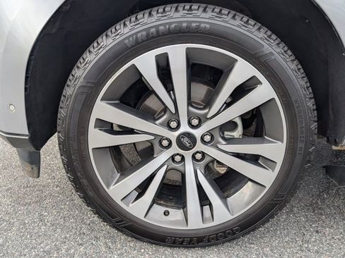 Used 2021 Ford Expedition Limited image 13