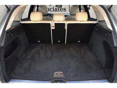 Used 2022 Mercedes-Benz GLC 300 image 30