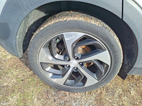 Used 2016 Hyundai Tucson Limited w/ Option Group 03 image 9