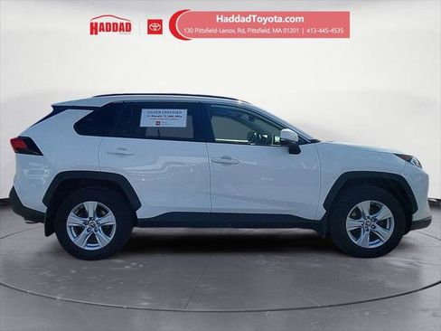 Certified 2020 Toyota RAV4 XLE w/ Convenience Package AWD/4WD image 6