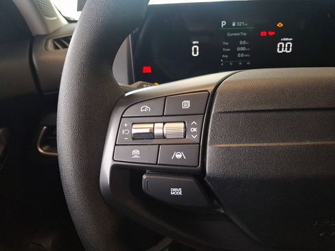Used 2025 Kia K4 FWD image 17