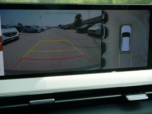 New 2025 Genesis GV80 3.5T Prestige image 10