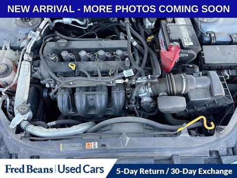 Used 2012 Ford Fusion SE image 2