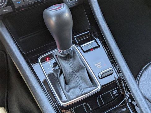 Used 2024 Jeep Compass Limited image 12