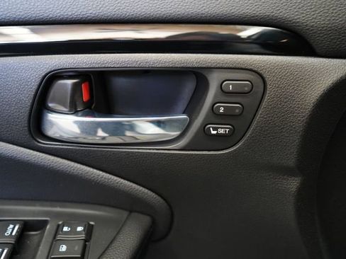Used 2022 Honda Pilot Touring image 10