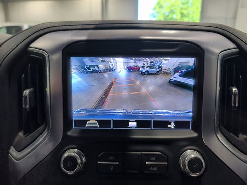 Used 2020 GMC Sierra 1500 Elevation w/ Elevation Value Package AWD/4WD image 14