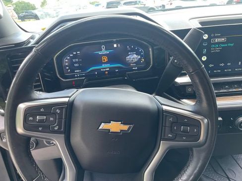 Used 2022 Chevrolet Silverado 1500 LT w/ Convenience Package II AWD/4WD image 28