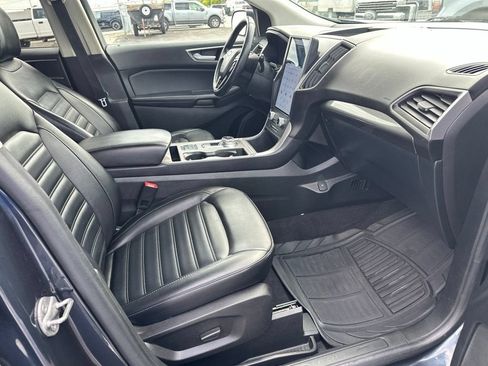 Certified 2024 Ford Edge SEL w/ Convenience Package AWD/4WD image 12