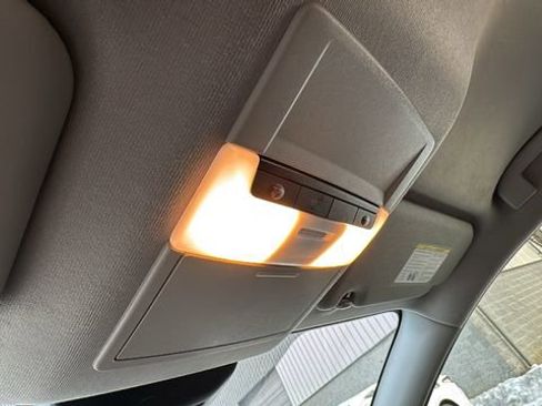 Used 2024 Nissan Sentra SV image 27