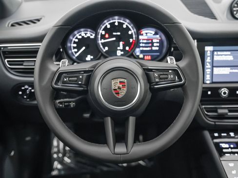 New 2026 Porsche Macan image 17