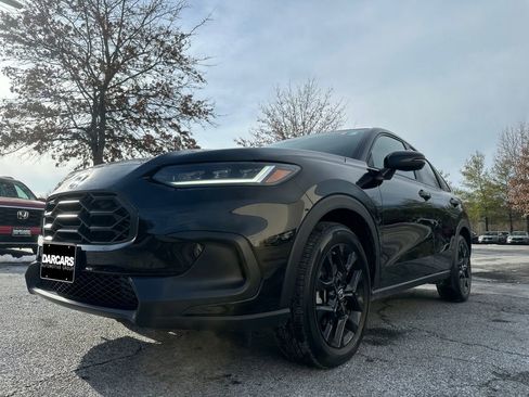 Used 2025 Honda HR-V Sport image 32