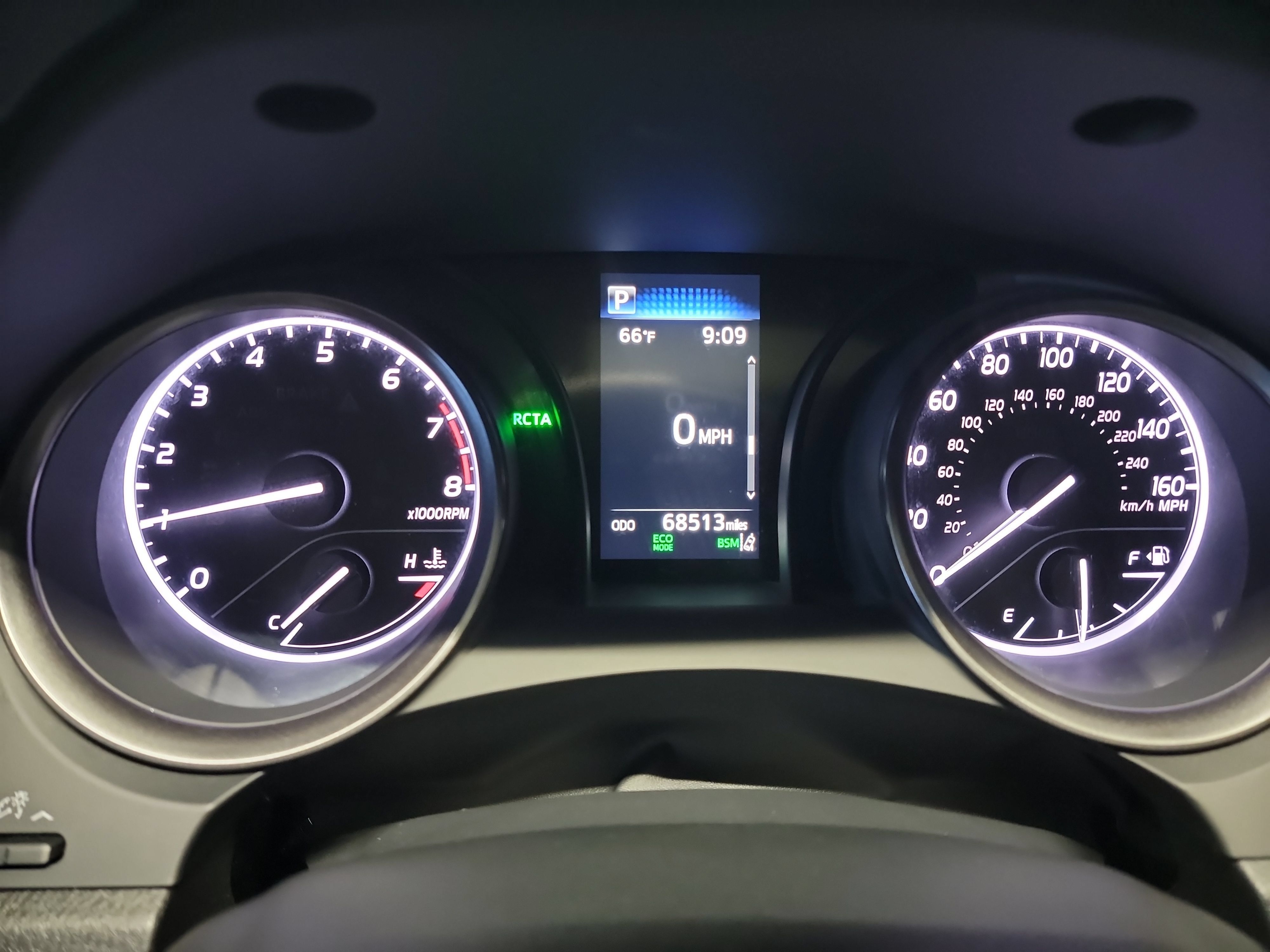 Used 2023 Toyota Camry SE w/ Convenience Package FWD image 18