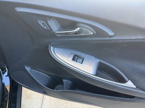 Used 2024 Chevrolet Malibu LT image 22