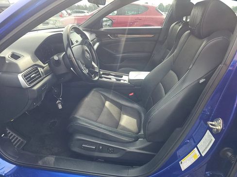 Used 2018 Honda Accord Sport image 5