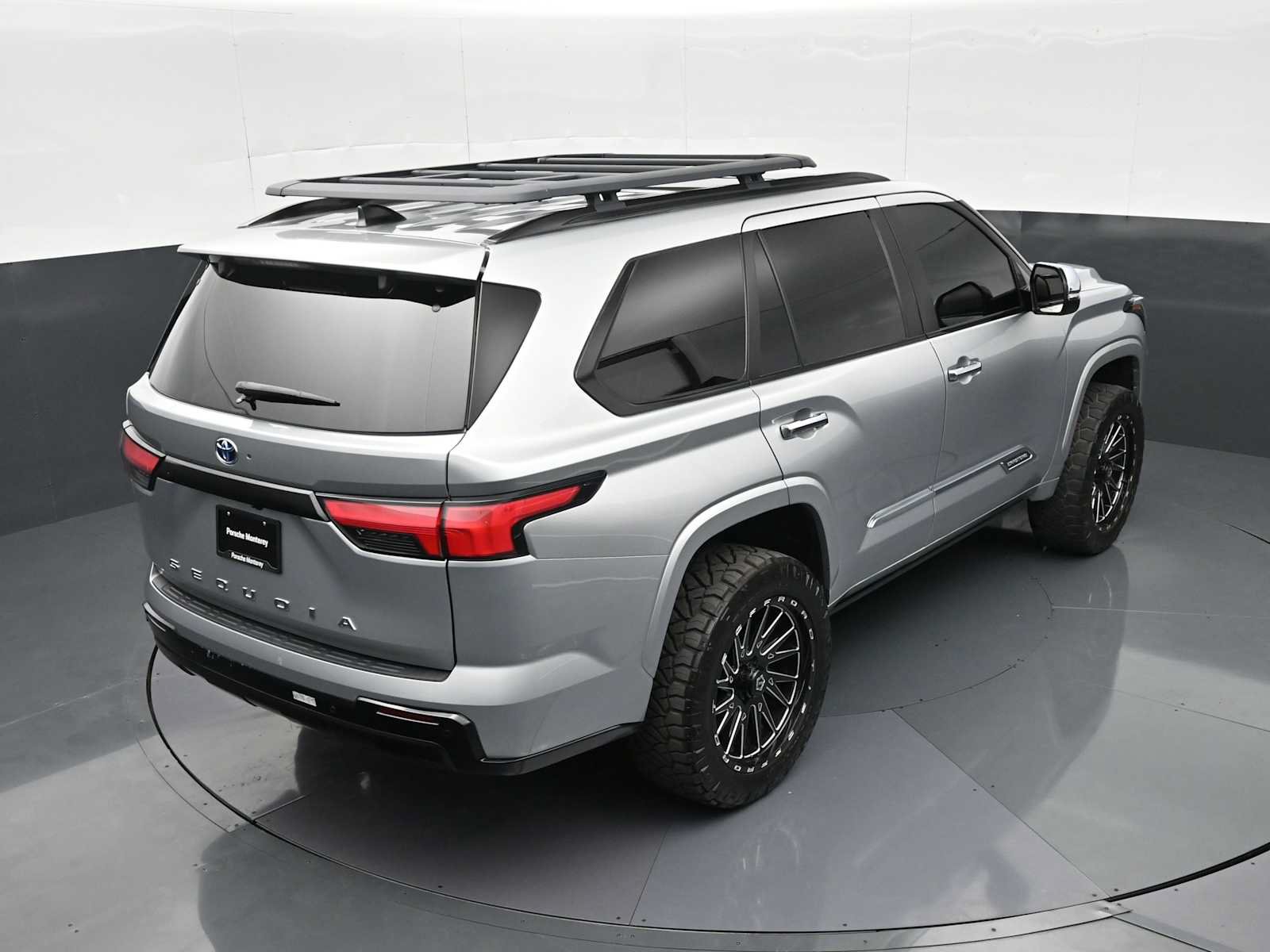Used 2024 Toyota Sequoia Capstone AWD/4WD image 35