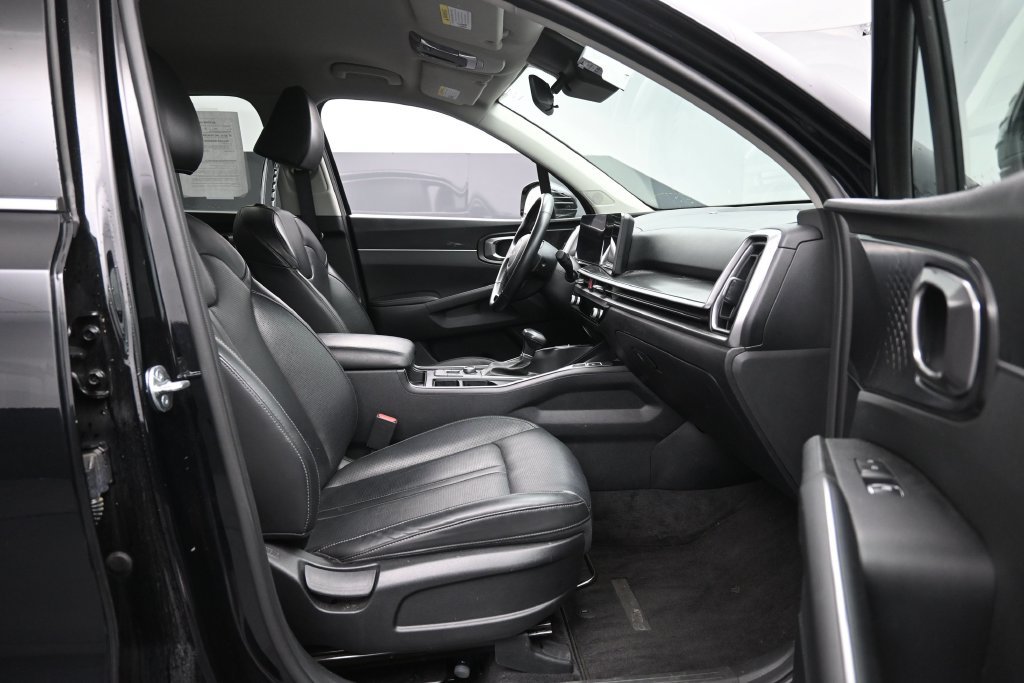 Used 2024 Kia Sorento S AWD/4WD image 26