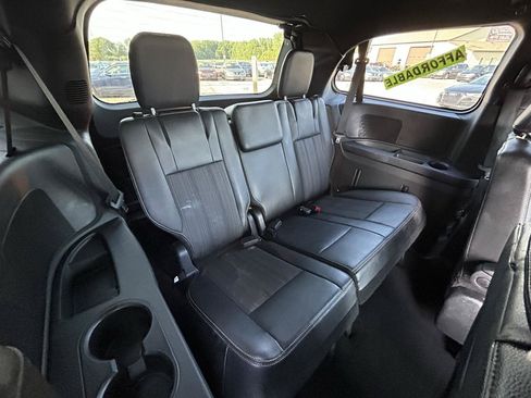 Used 2014 Chrysler Town & Country S FWD image 14